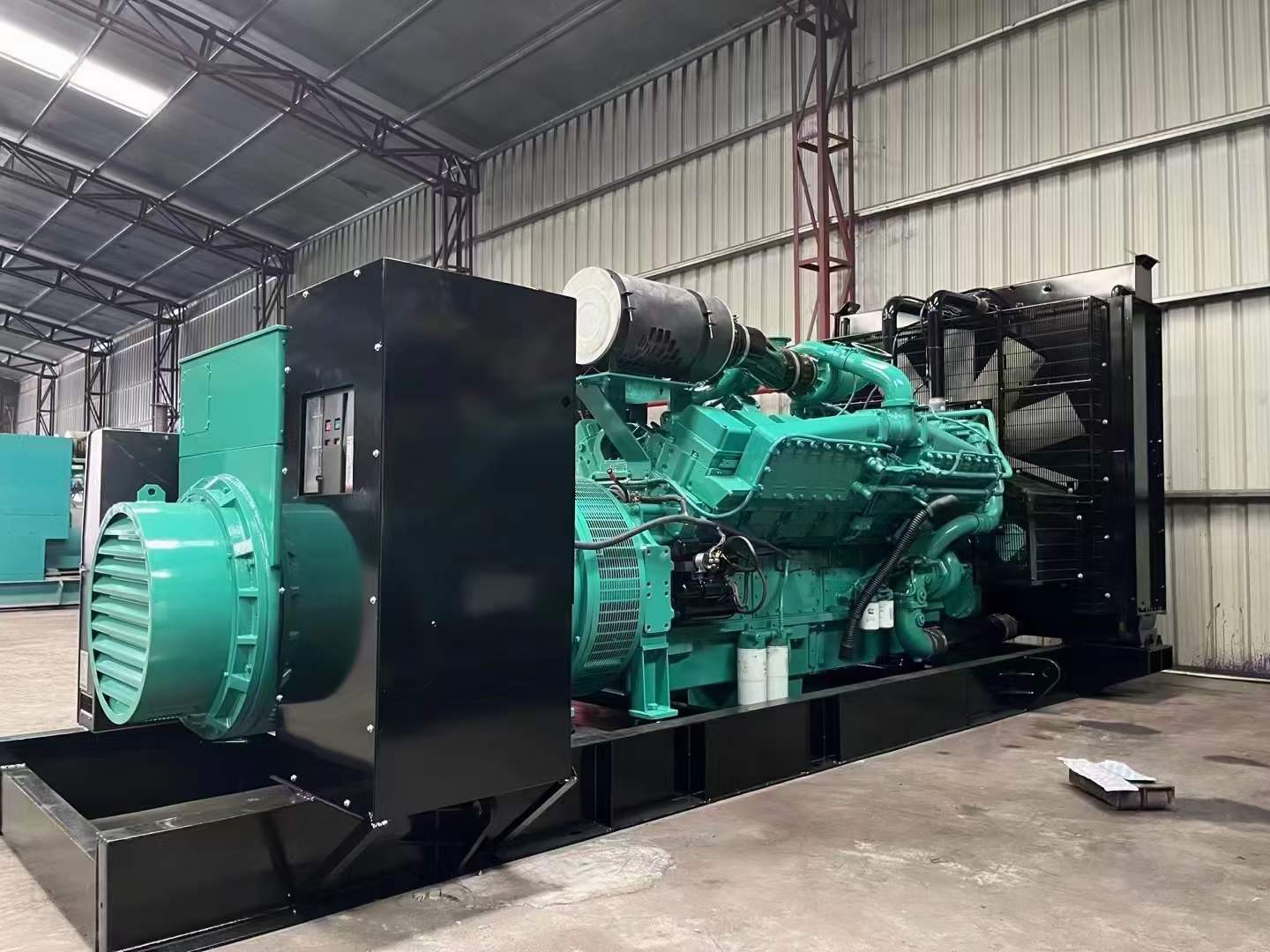 怀集如何降低 800kW 柴油发电机输出电流的波动？