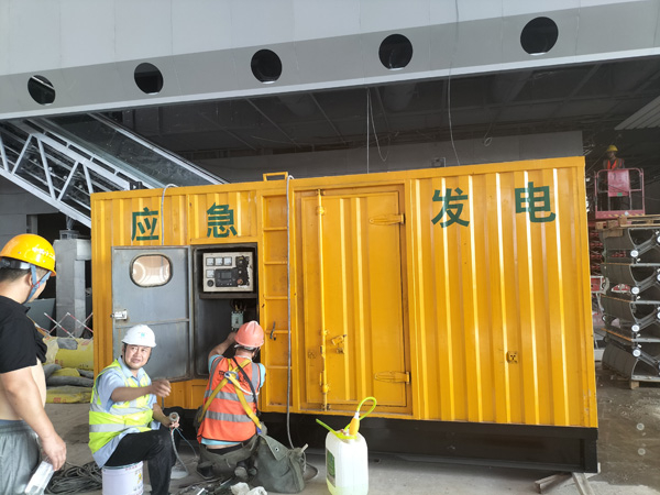怀集怎样判断空气滤清器是否需要更换？